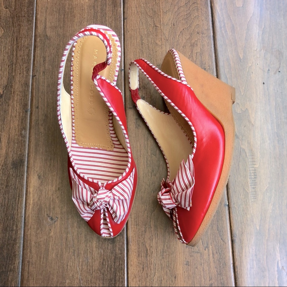 MARC JACOBS 1970’s INSPIRED CREPE WEDGE BIG BOW 🎀